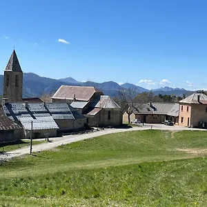  Appartement Six Duplex A La Montagne Pompiery